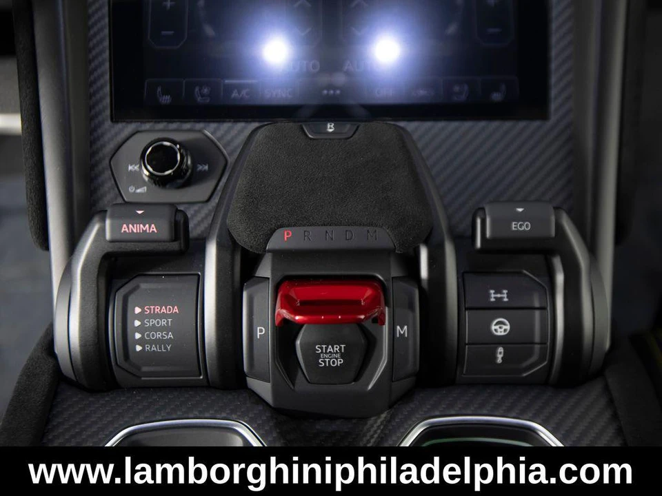2024 Lamborghini Urus SE - Image 22 of 31