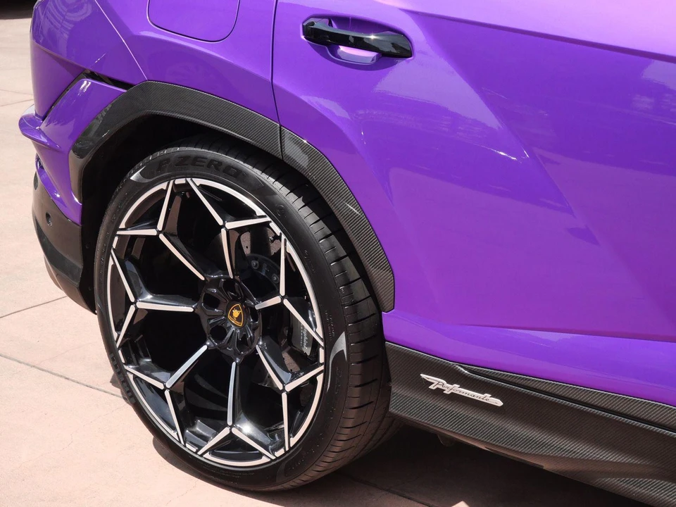 2024 Lamborghini Urus SE - Image 15 of 31