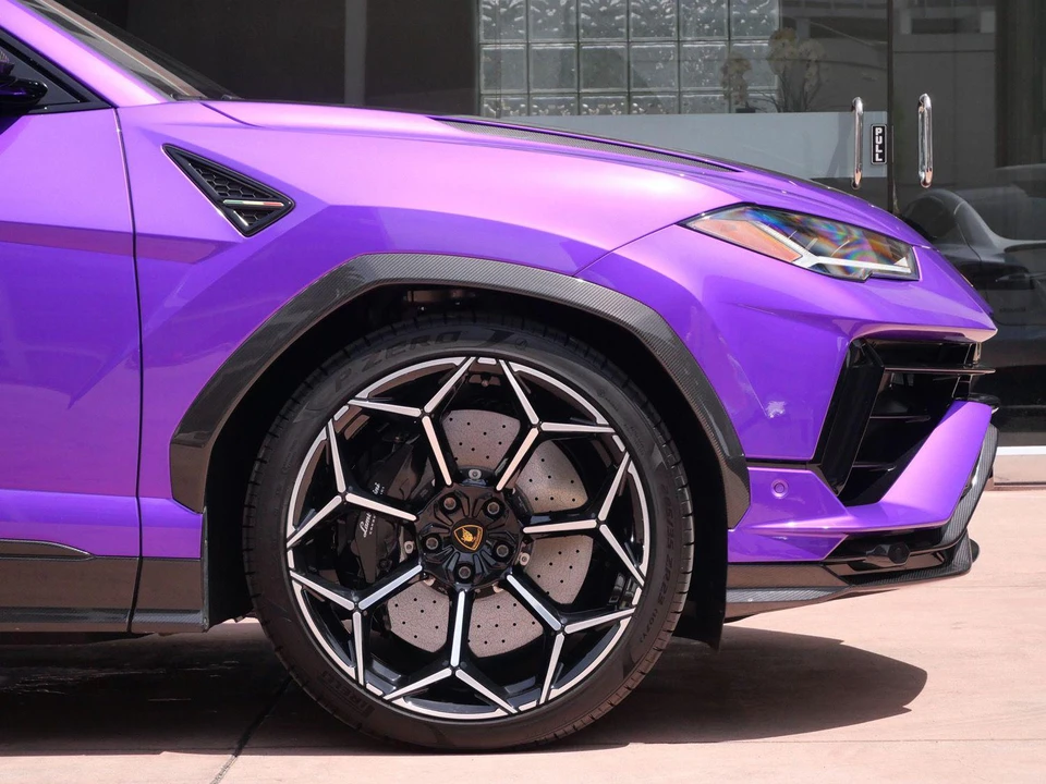 2024 Lamborghini Urus SE - Image 22 of 31