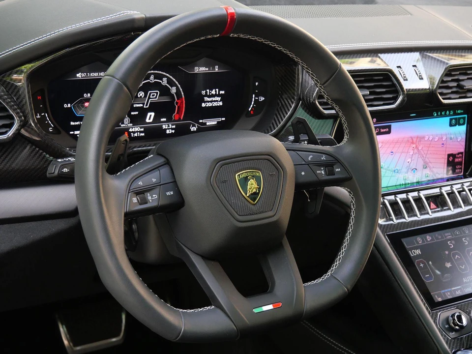2024 Lamborghini Urus SE - Image 27 of 31