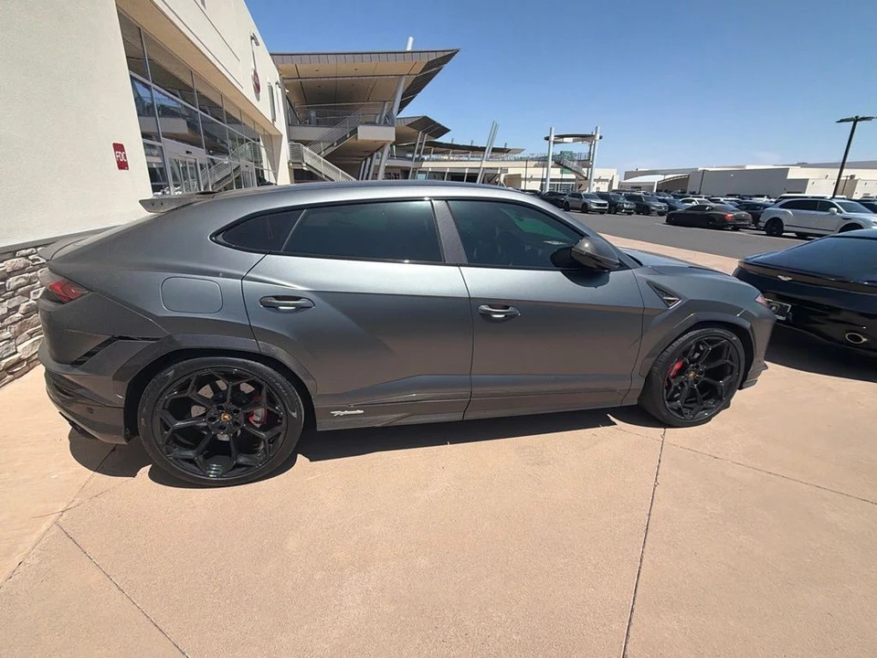 2024 Lamborghini Urus SE - Image 6 of 17