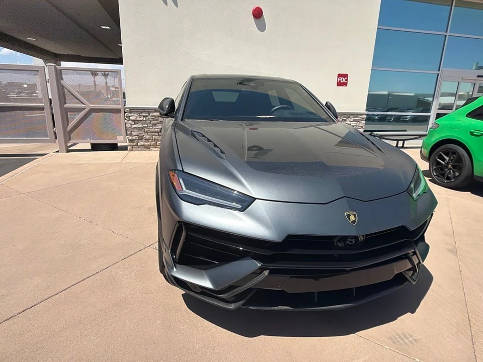 2024 Lamborghini Urus SE - Image 8 of 17