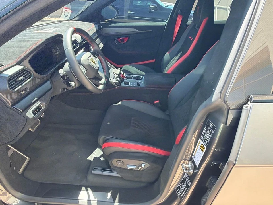 2024 Lamborghini Urus SE - Image 11 of 17