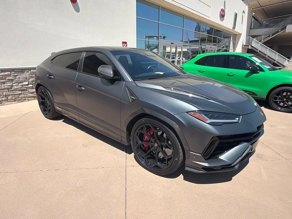 2024 Lamborghini Urus SE - Image 7 of 17