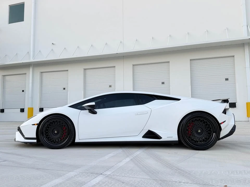2024 Lamborghini Huracan - Image 4 of 11