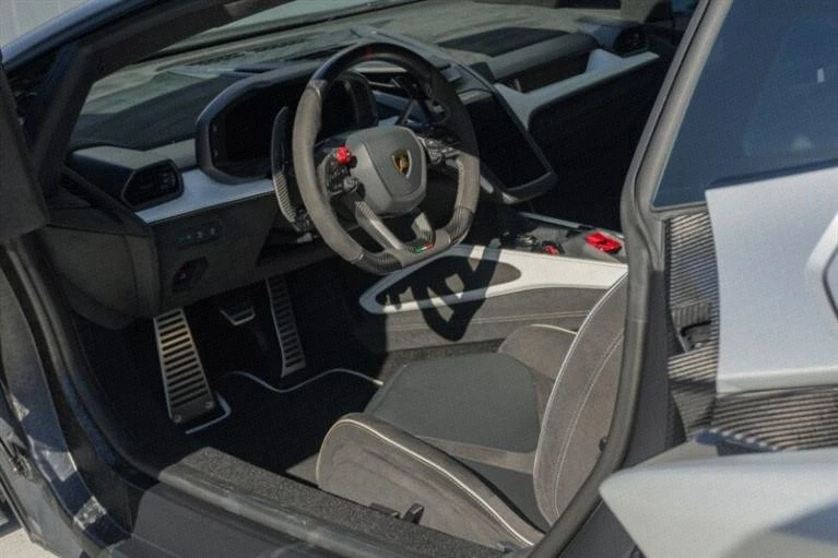 2024 Lamborghini Revuelto - Image 18 of 20