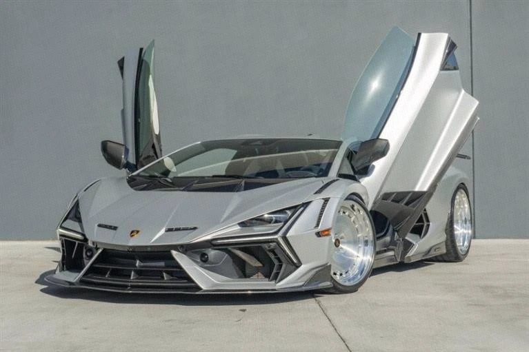 2024 Lamborghini Revuelto - Image 4 of 20