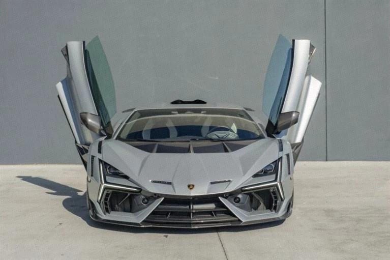 2024 Lamborghini Revuelto - Image 8 of 20