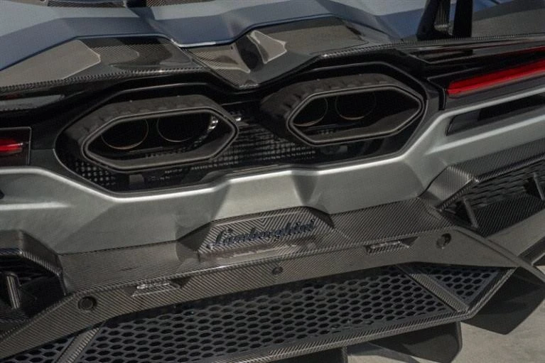 2024 Lamborghini Revuelto - Image 12 of 20