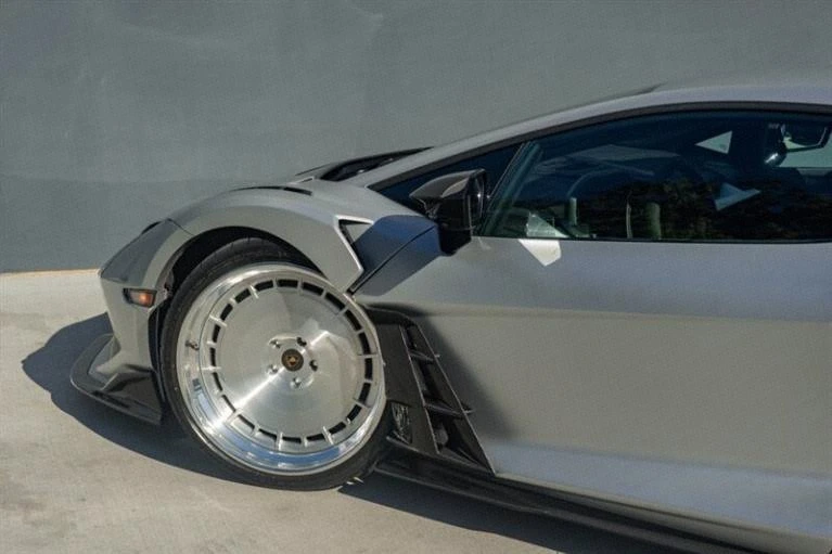 2024 Lamborghini Revuelto - Image 17 of 20