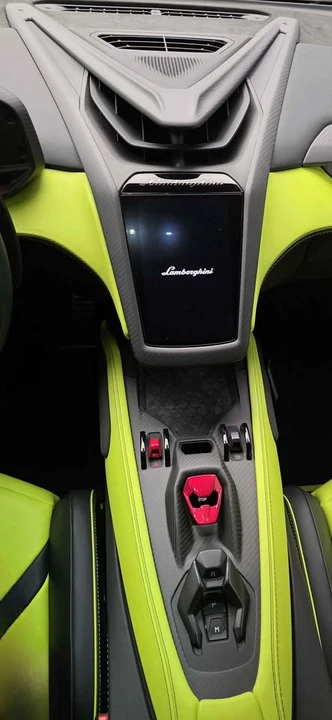 2024 Lamborghini Revuelto - Image 13 of 19