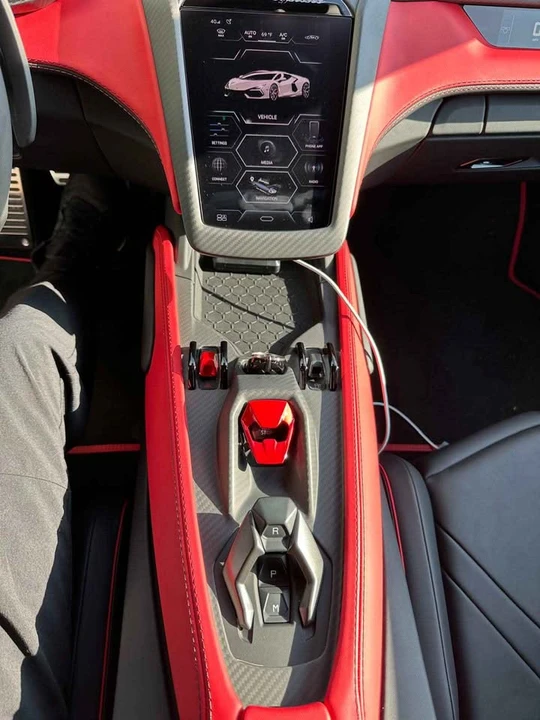 2024 Lamborghini Revuelto - Image 3 of 8