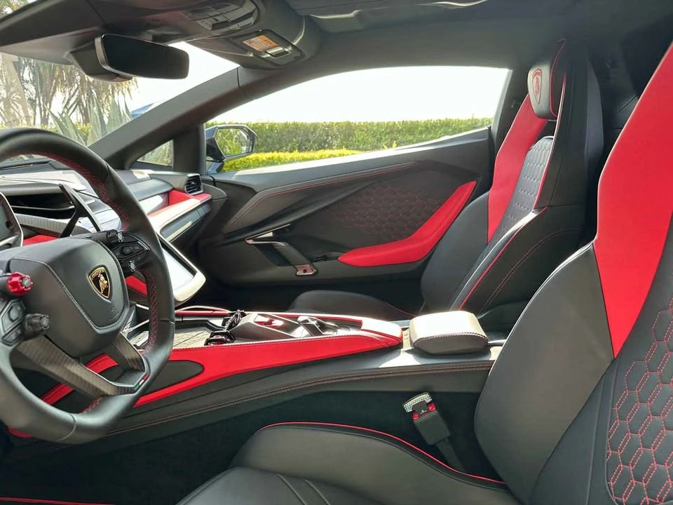 2024 Lamborghini Revuelto - Image 6 of 8