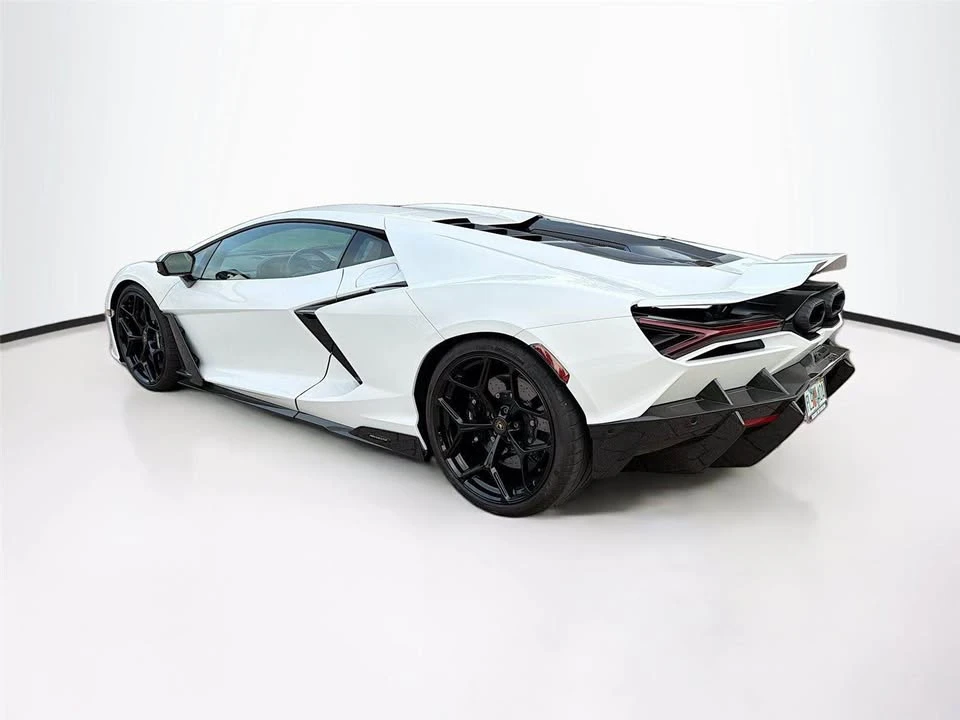 2024 Lamborghini Revuelto - Image 7 of 18