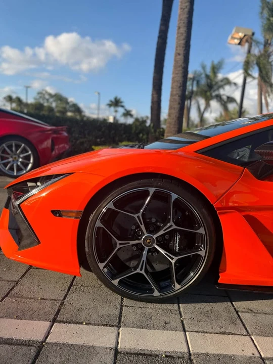 2024 Lamborghini Revuelto - Image 4 of 18