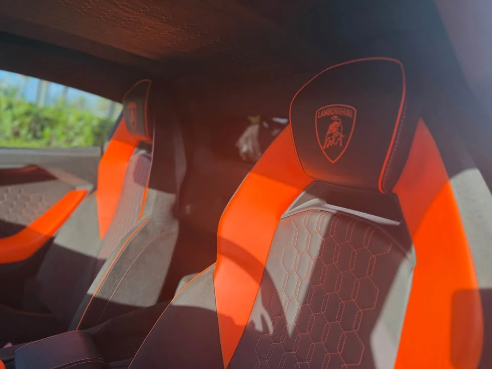 2024 Lamborghini Revuelto - Image 17 of 18