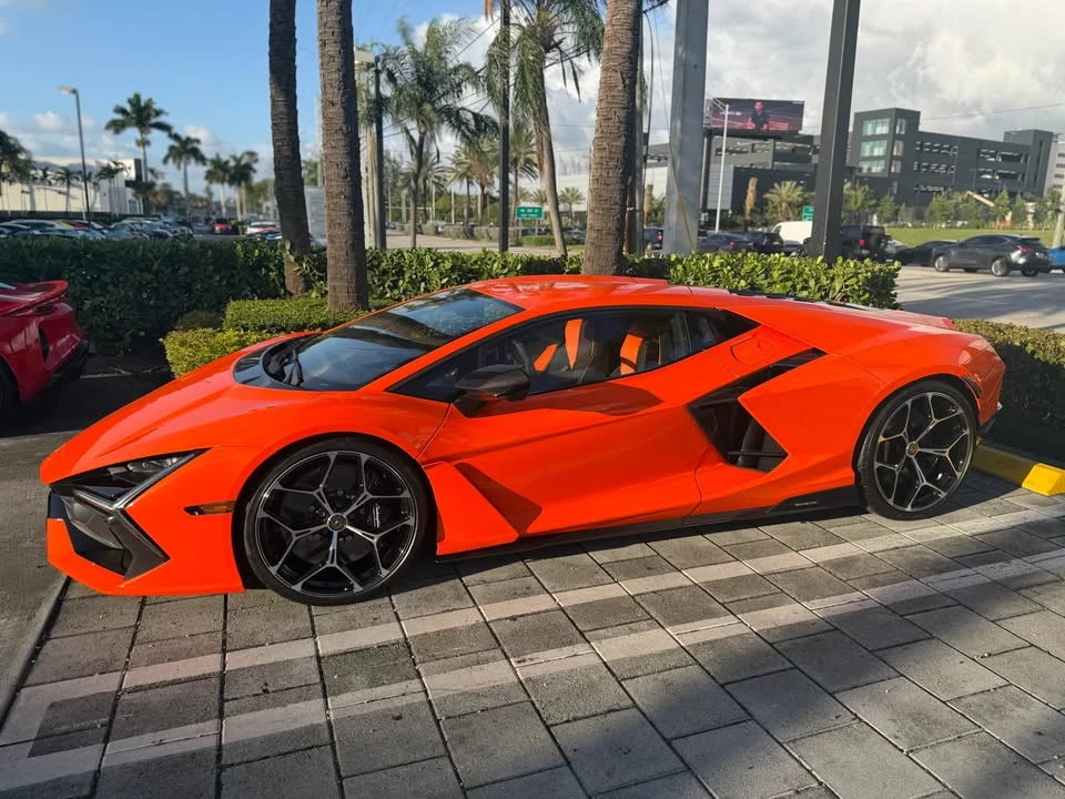 2024 Lamborghini Revuelto - Image 5 of 18
