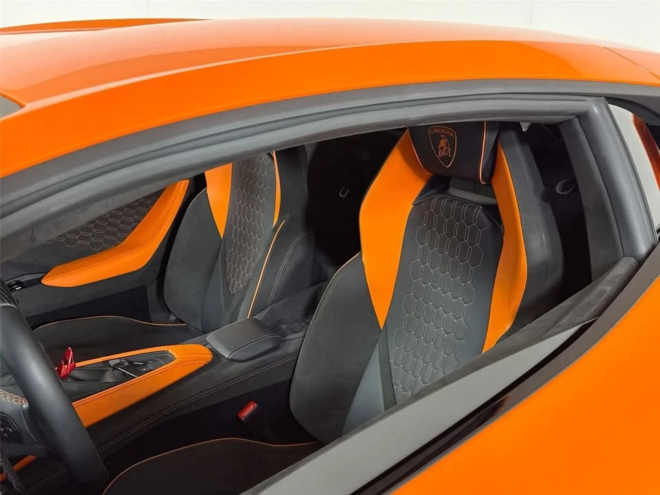 2024 Lamborghini Revuelto - Image 9 of 11