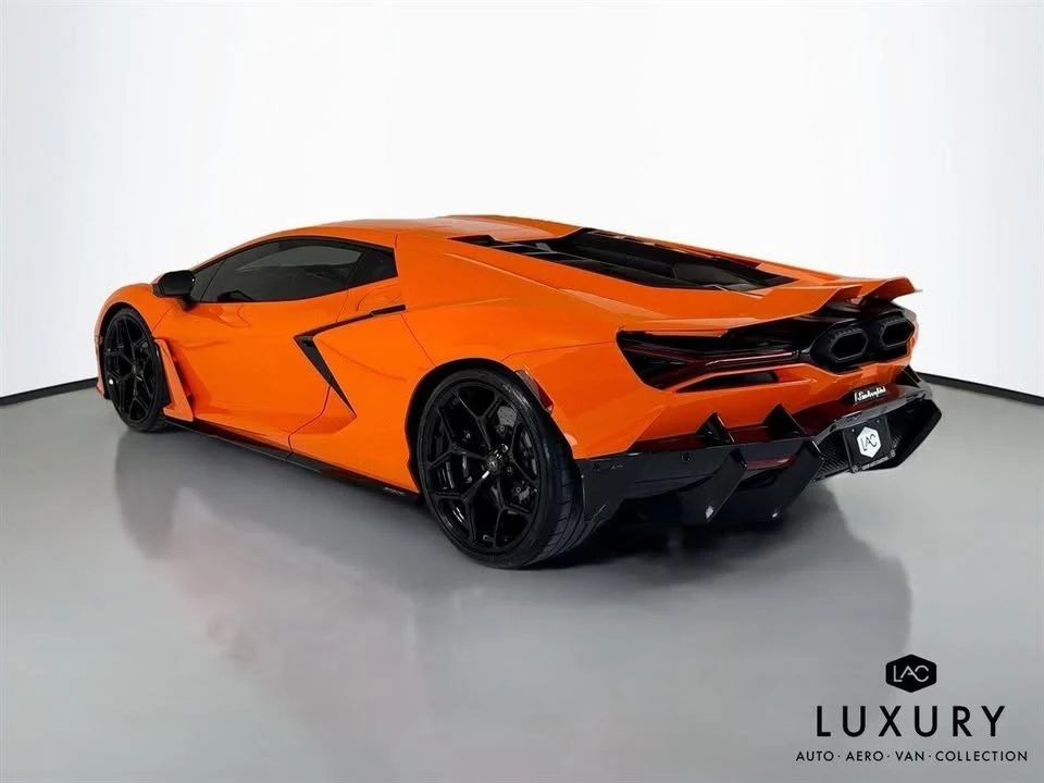 2024 Lamborghini Revuelto - Image 4 of 11