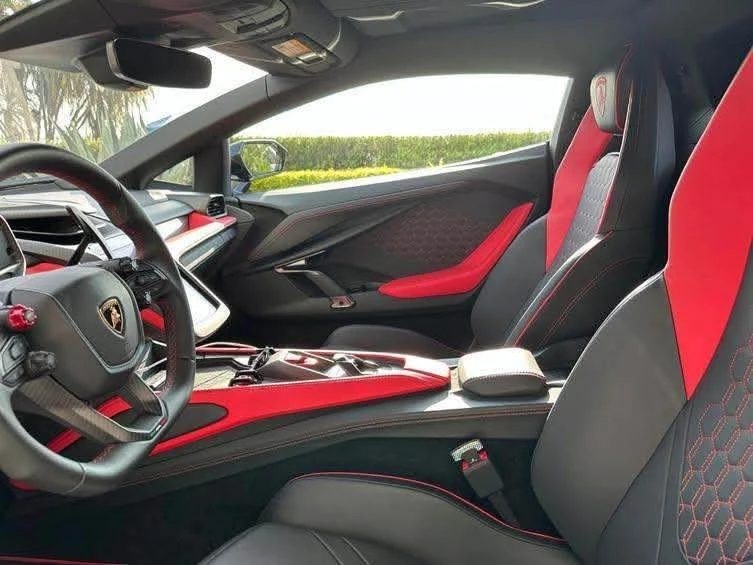 2024 Lamborghini Revuelto - Image 5 of 8
