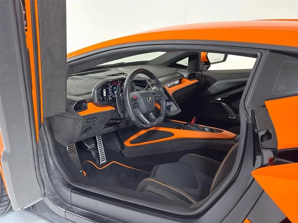 2024 Lamborghini Revuelto - Image 7 of 11