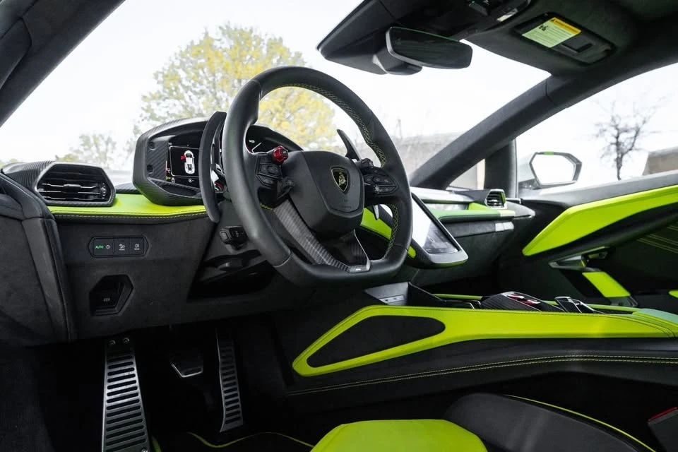 2024 Lamborghini Revuelto - Image 3 of 13