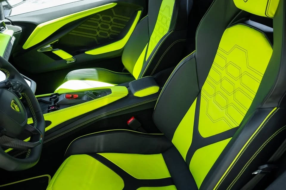 2024 Lamborghini Revuelto - Image 11 of 13