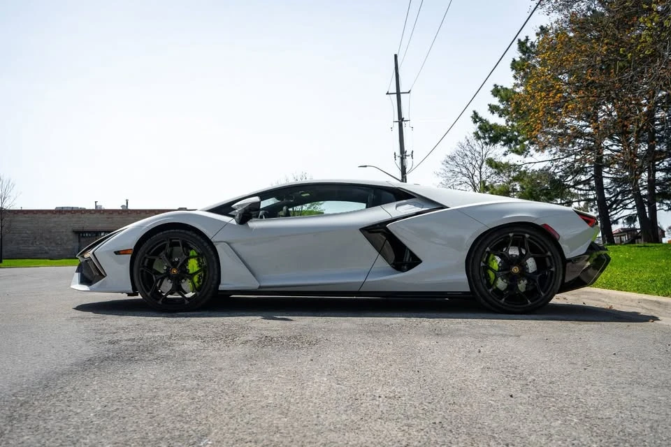 2024 Lamborghini Revuelto - Image 7 of 13
