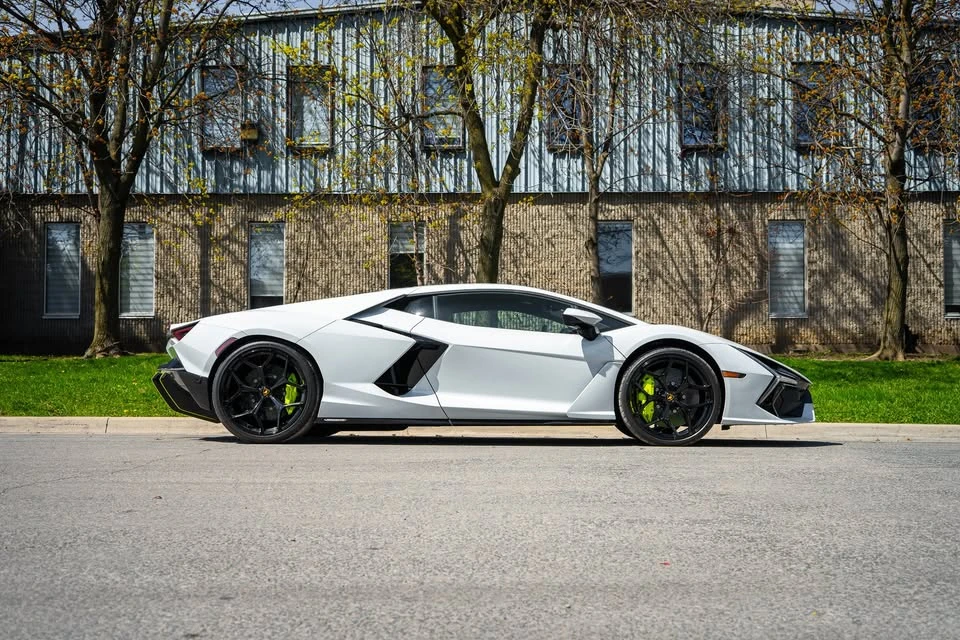 2024 Lamborghini Revuelto - Image 4 of 20