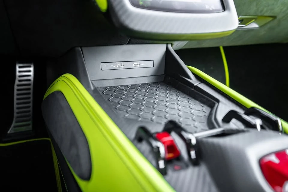 2024 Lamborghini Revuelto - Image 11 of 20