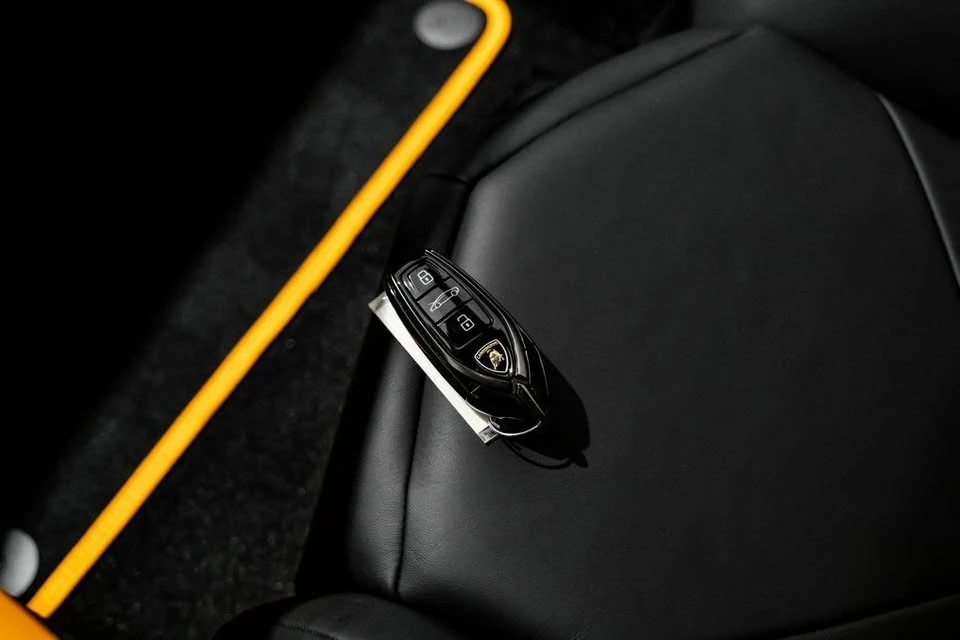 2024 Lamborghini Revuelto - Image 12 of 20