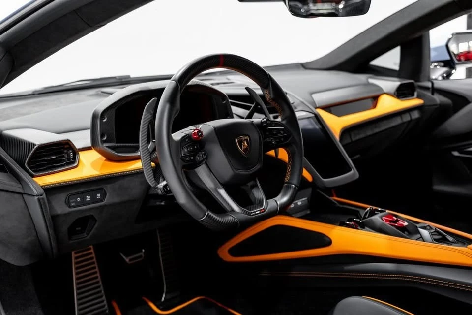 2024 Lamborghini Revuelto - Image 5 of 20