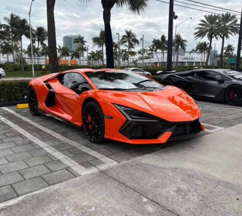2024 Lamborghini Revuelto - Image 4 of 6