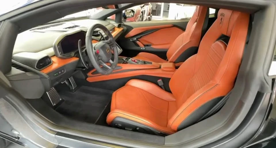 2024 Lamborghini Revuelto - Image 3 of 3