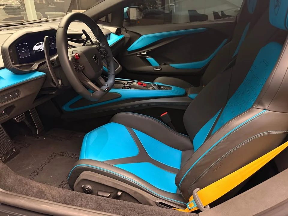 2024 Lamborghini Revuelto - Image 6 of 7