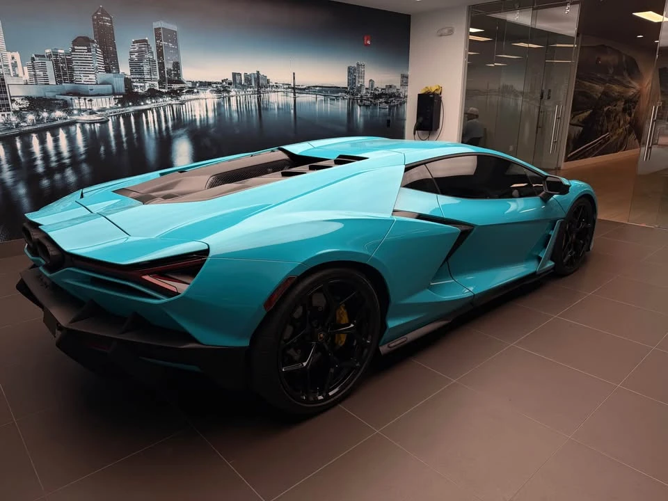 2024 Lamborghini Revuelto - Image 2 of 7