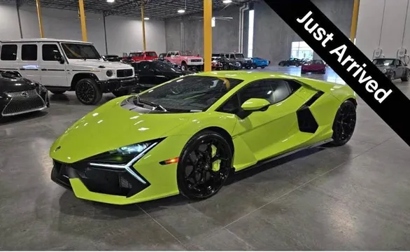 2024 Lamborghini Revuelto Base