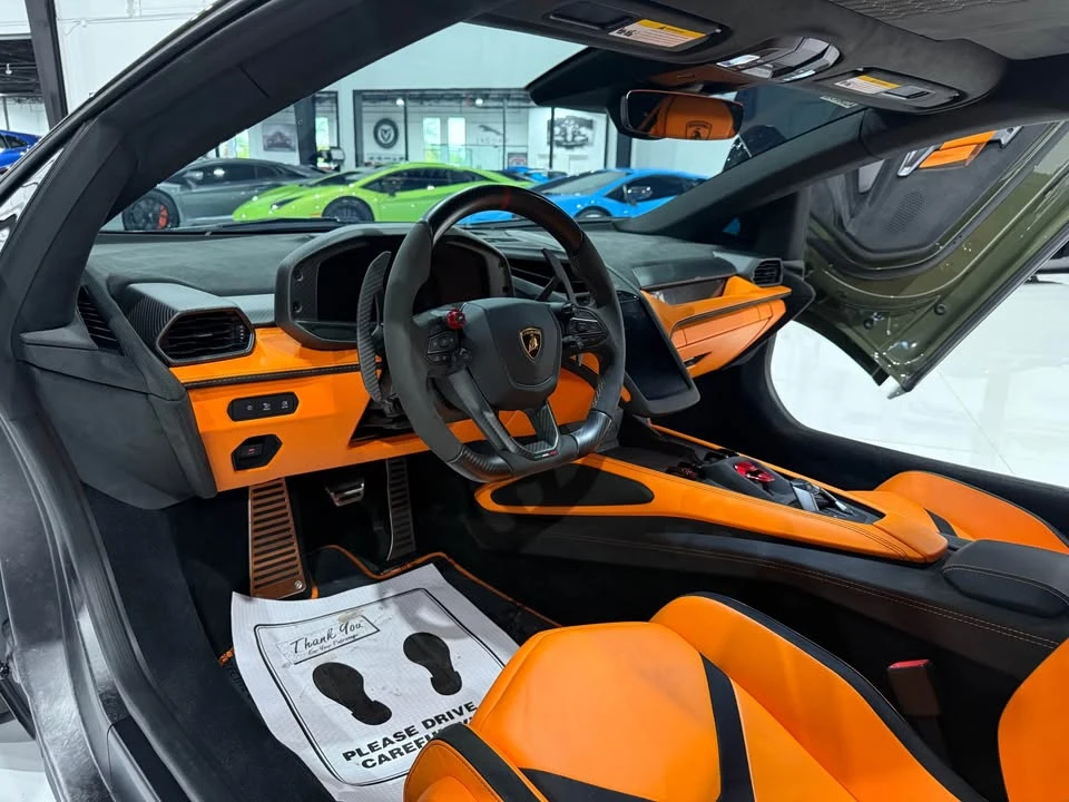 2024 Lamborghini Revuelto - Image 7 of 8