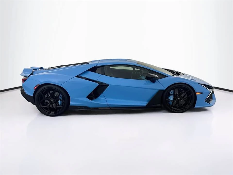 2024 Lamborghini Revuelto - Image 2 of 17