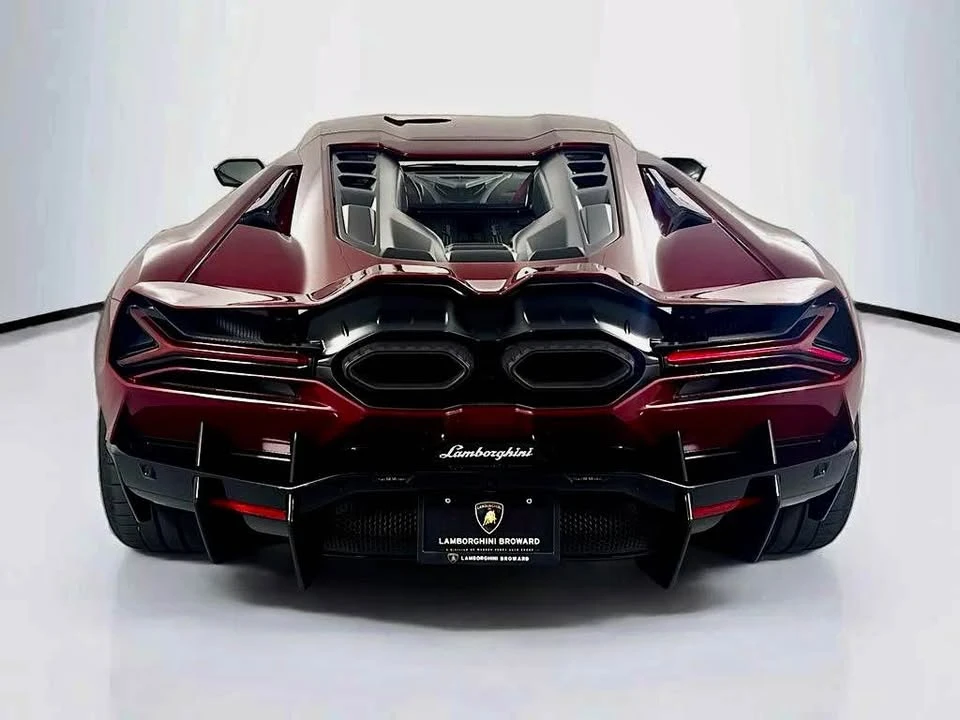 2024 Lamborghini Revuelto - Image 4 of 16
