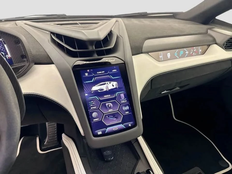 2024 Lamborghini Revuelto - Image 12 of 16
