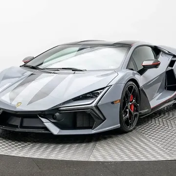 2024 Lamborghini Revuelto