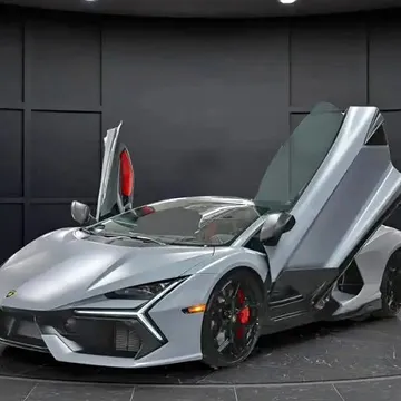 2024 Lamborghini Revuelto
