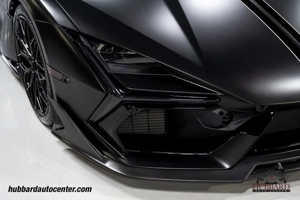 2024 Lamborghini Revuelto - Image 15 of 20