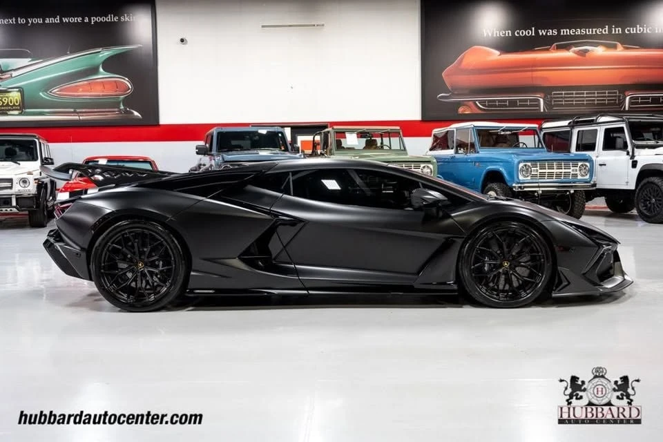 2024 Lamborghini Revuelto - Image 9 of 20