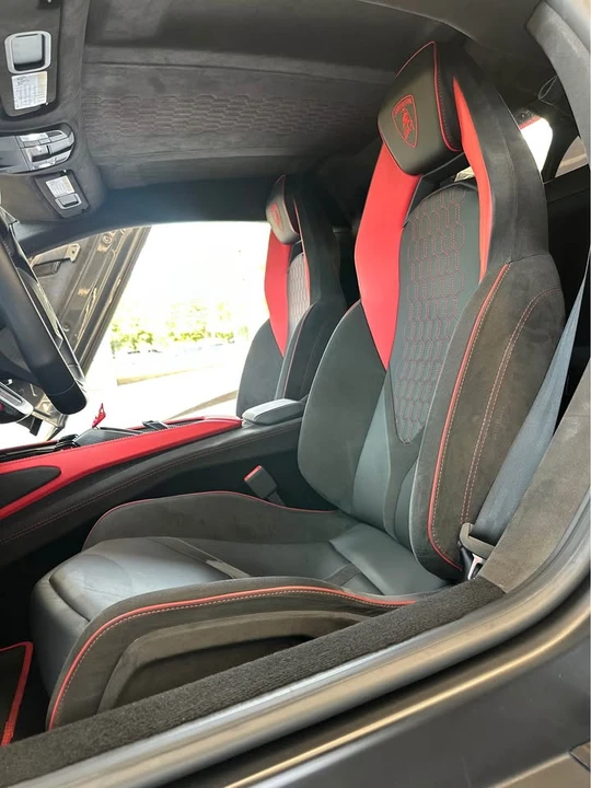 2024 Lamborghini Revuelto - Image 5 of 6