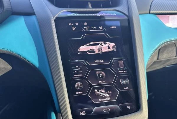 2024 Lamborghini Revuelto - Image 12 of 20