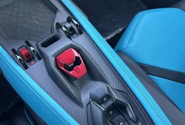 2024 Lamborghini Revuelto - Image 13 of 20