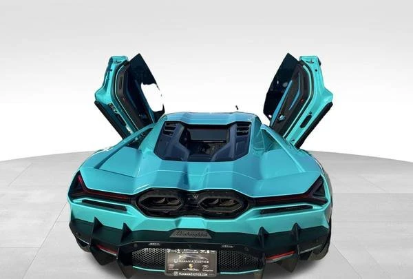 2024 Lamborghini Revuelto - Image 17 of 20