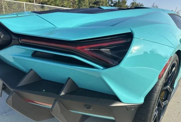 2024 Lamborghini Revuelto - Image 11 of 20